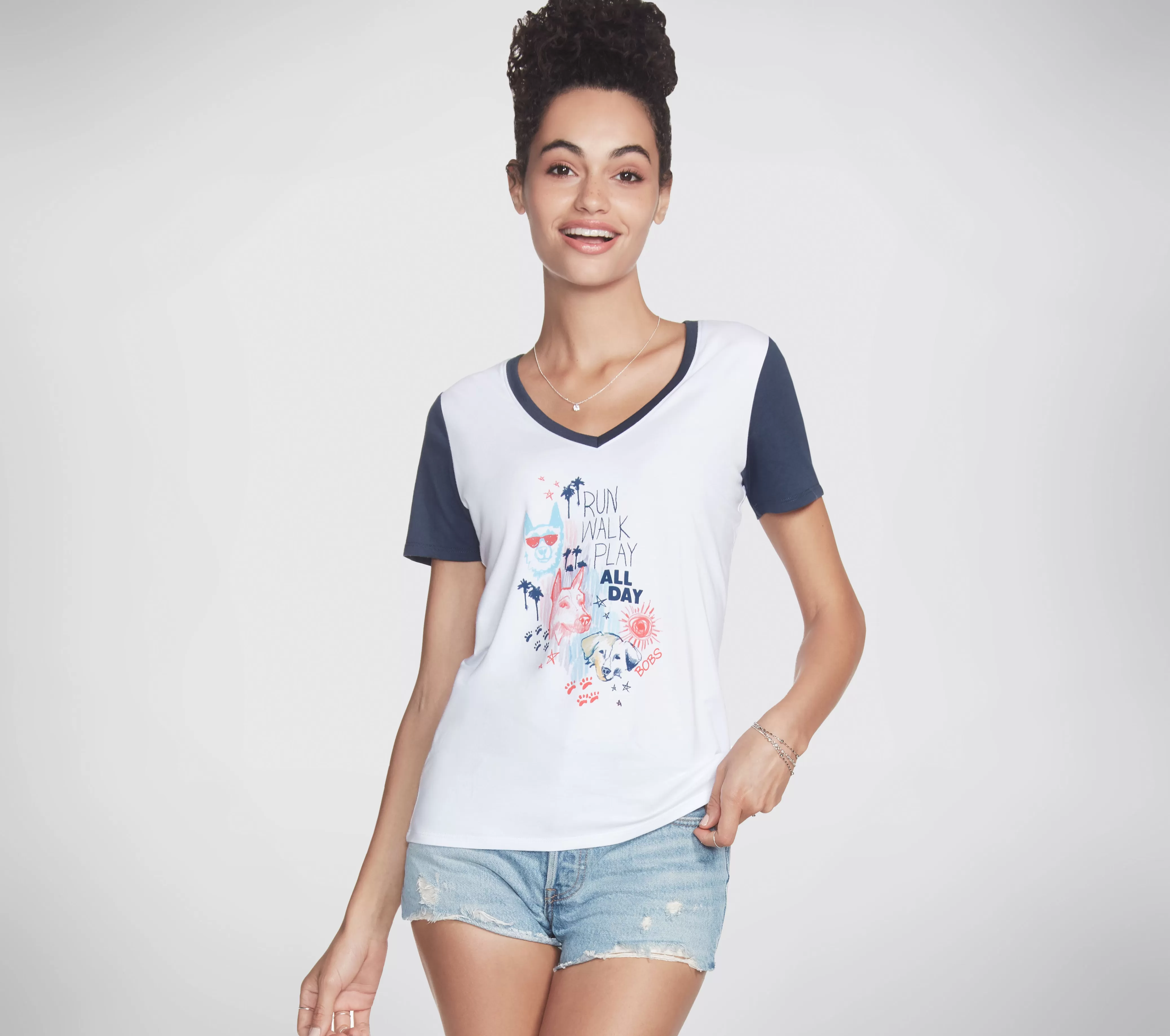 SKECHERS BOBS Apparel Run Walk V Neck Tee Shirt | Mujer Tops Y Partes De Arriba | Tops Y Partes De Arriba