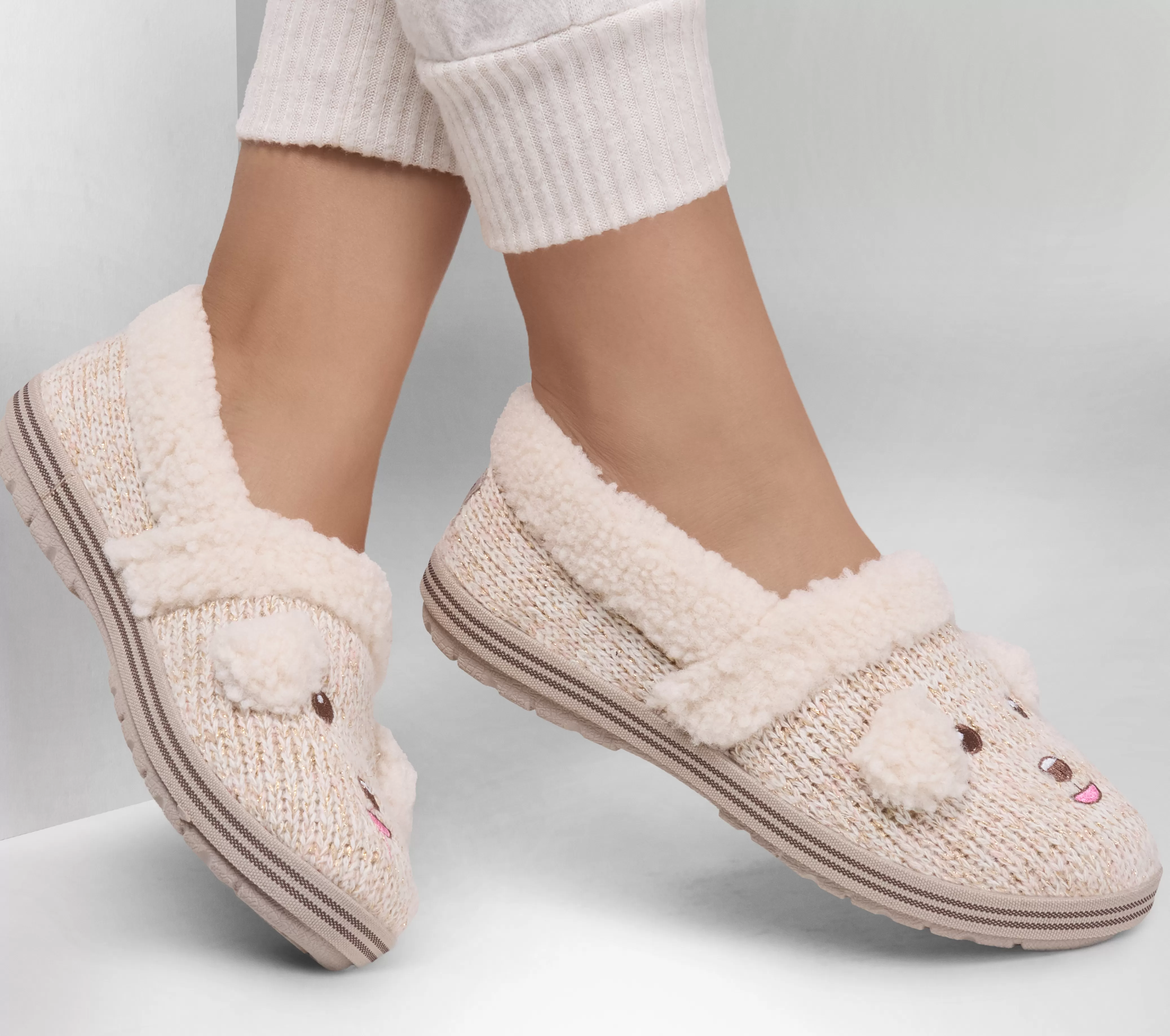 SKECHERS BOBS Too Cozy - Puppy Pal | Mujer Sin Cordones | Slippers