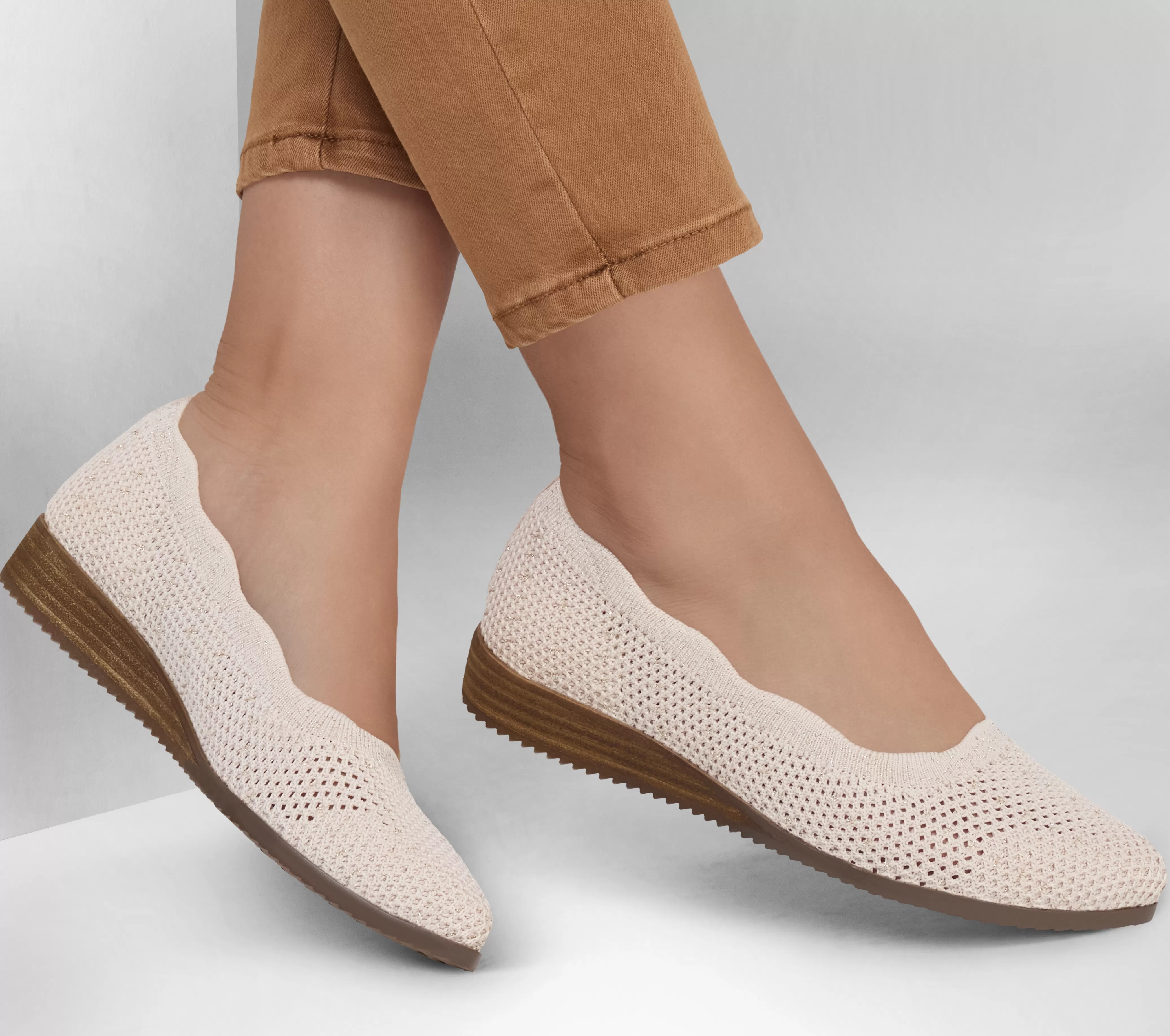 SKECHERS Cleo Sawdust - Real Living | Mujer Calzado Plano | Cuñas