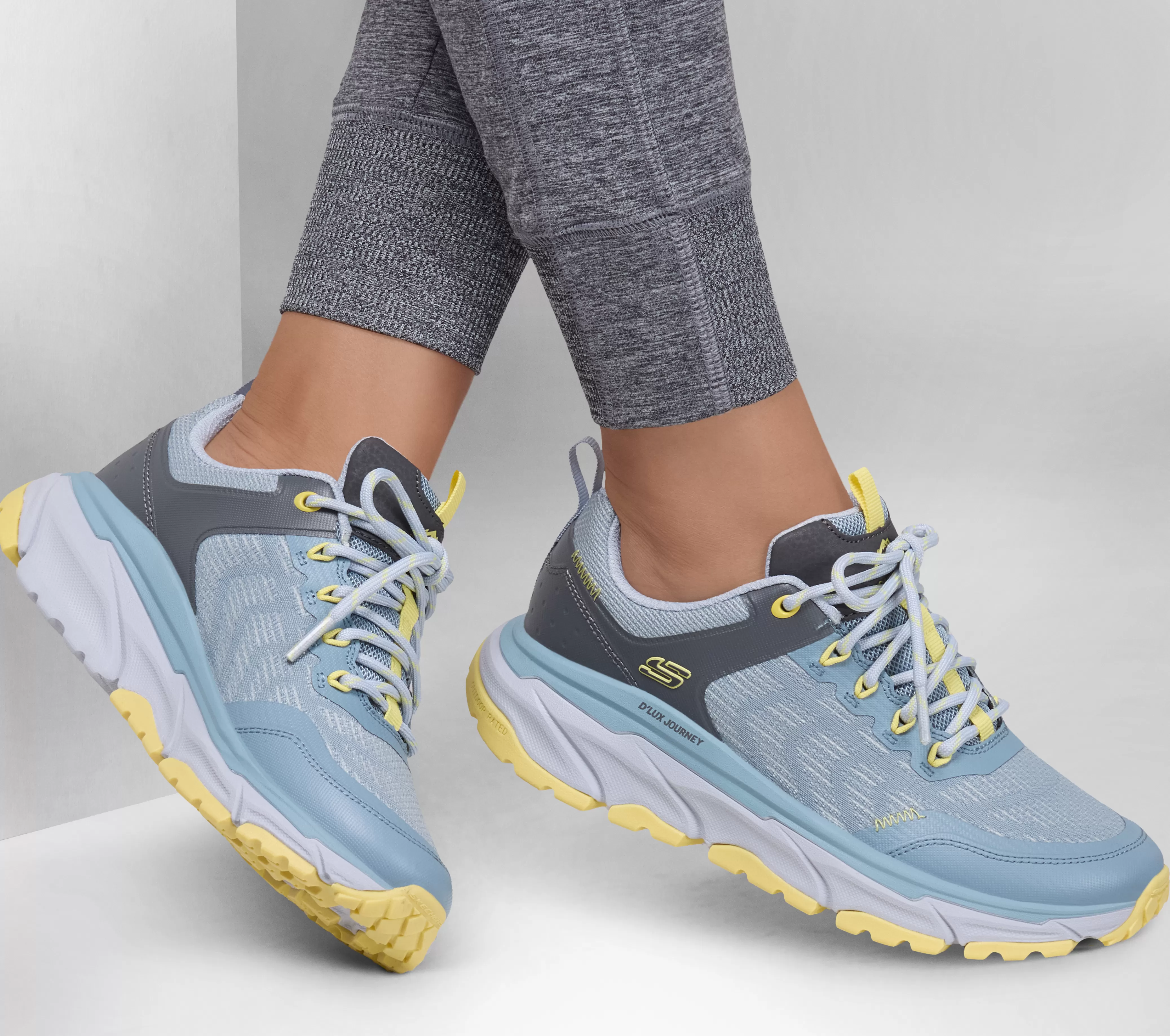 SKECHERS Relaxed Fit: D'Lux Journey - Marigold | Mujer Con Cordones | Zapatillas Casual