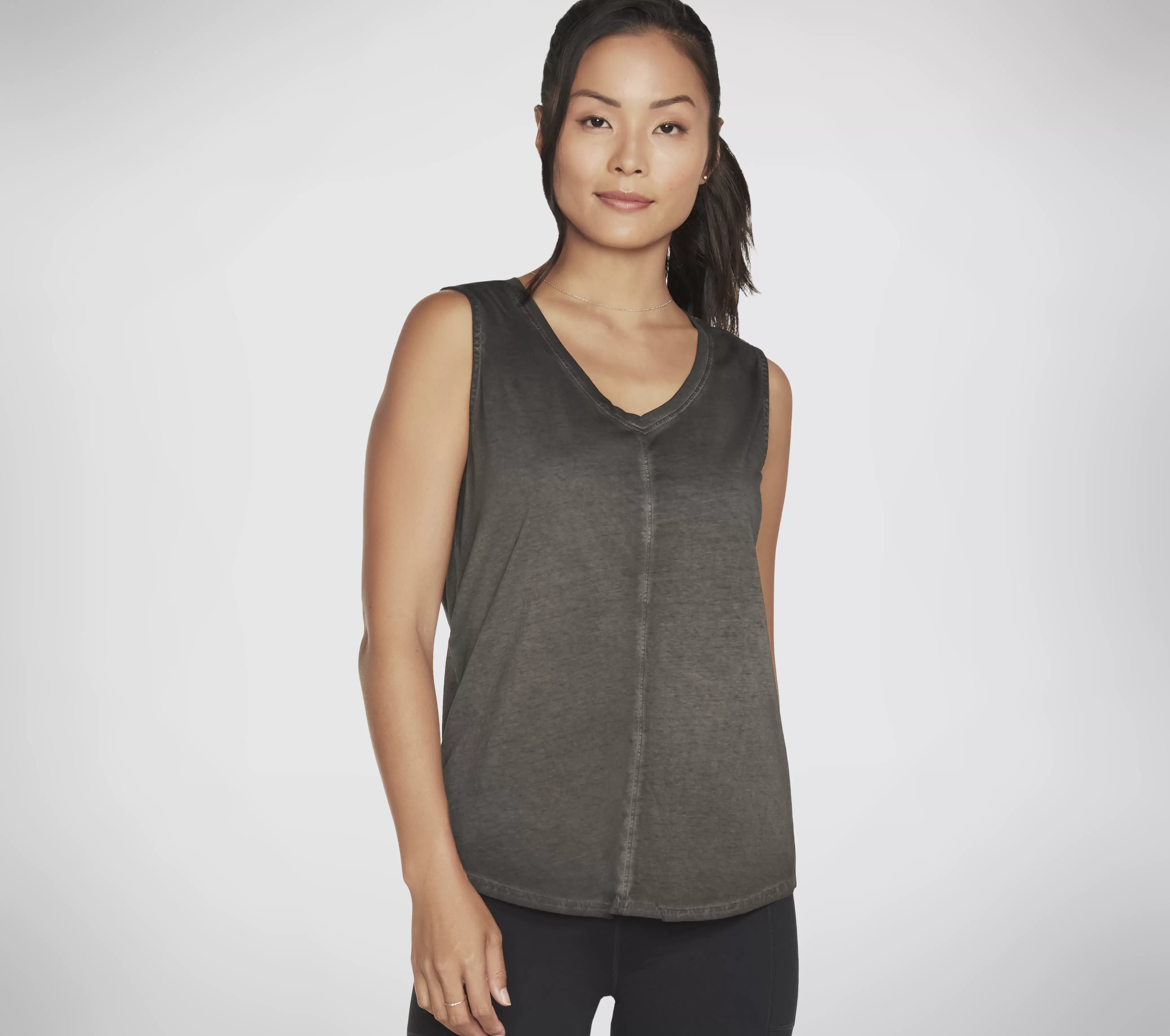 SKECHERS Diamond Wash Hatha V-neck Tank | Mujer Tops Y Partes De Arriba | Tops Y Partes De Arriba