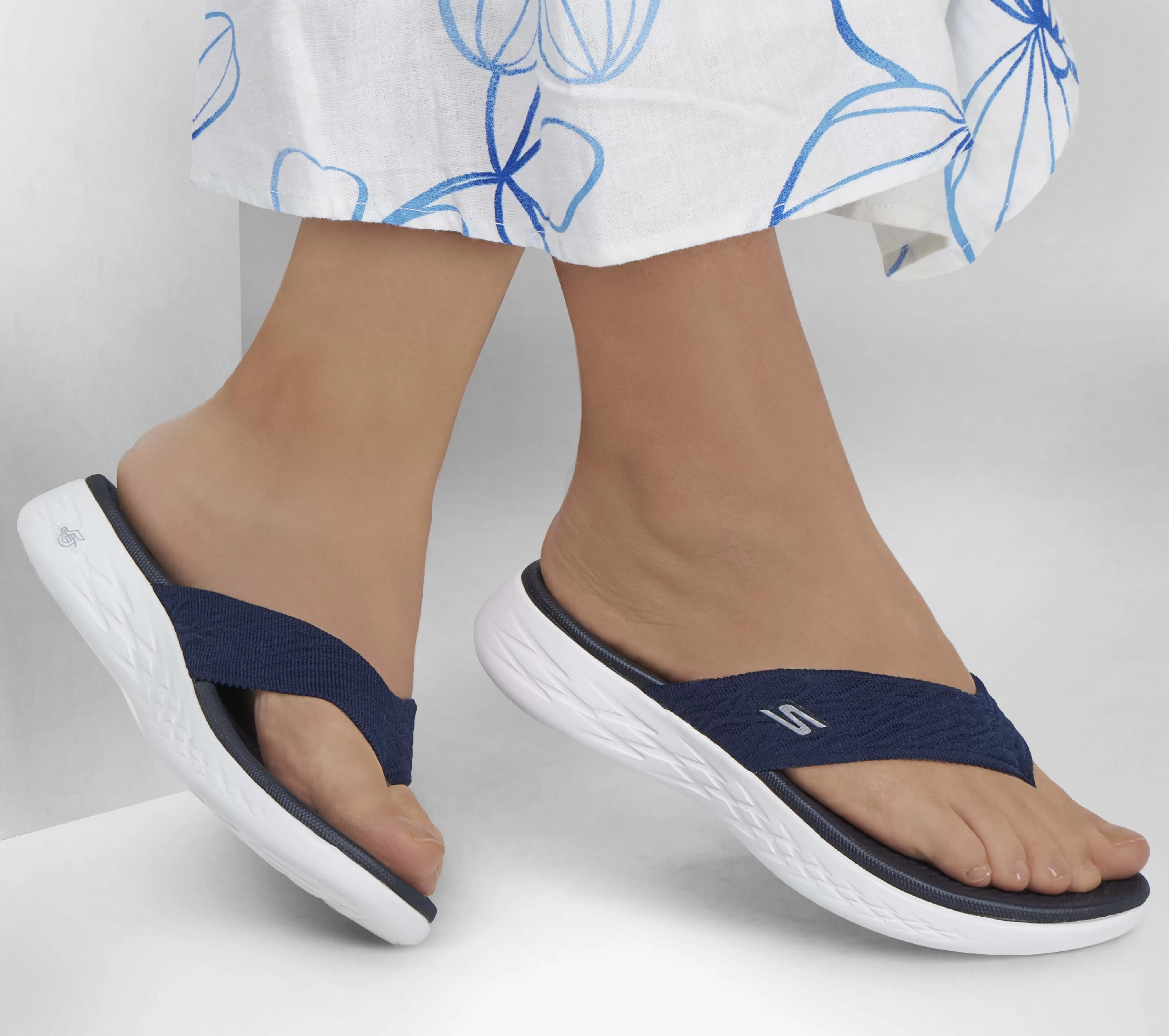 SKECHERS On-the-GO 600 - Sunny | Mujer Sandalias